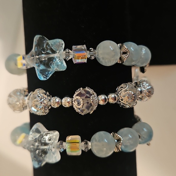 3 Silvertone & Seafoam Glass Beads & Charms Stretch Bracelets - Picture 2 of 13